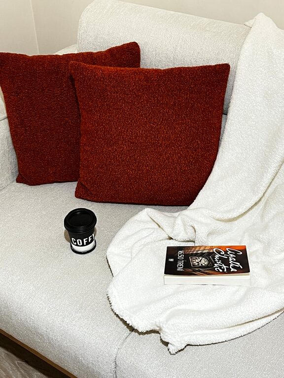 Tips for Choosing Calm Colors to Create a Relaxing Home